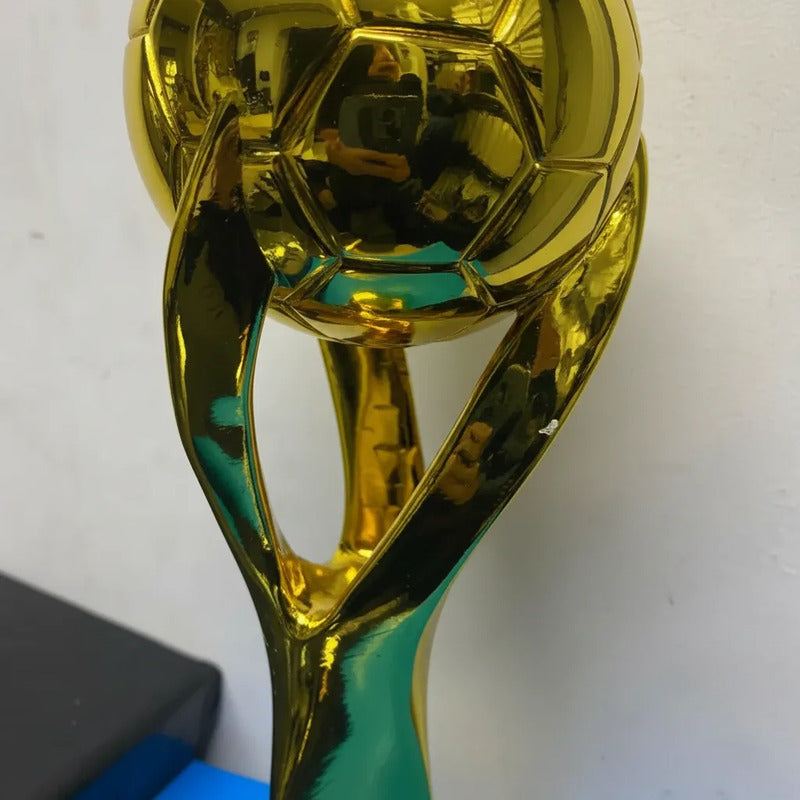 Trofeo Campeonato Goleador Pesado Macizo 32 Cm Amarillo