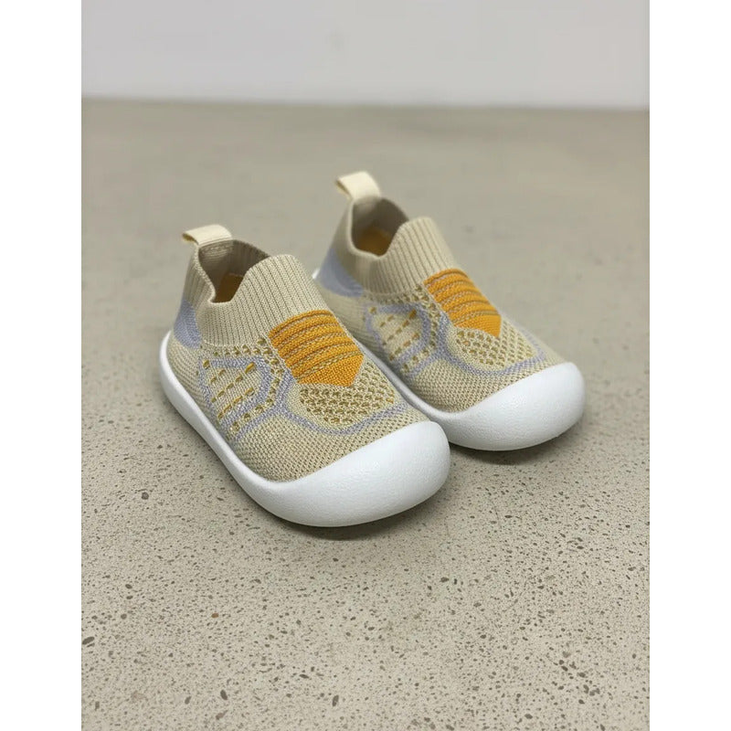 Calzado De Bebe Varios Colores Crema Gris Y Naranja 11.5 Uy Lisa